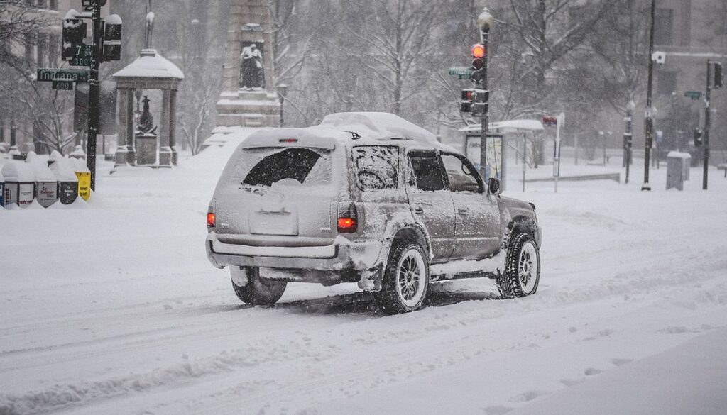 snow-storm-1192790_960_720