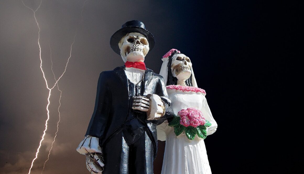 halloween-2856123_960_720