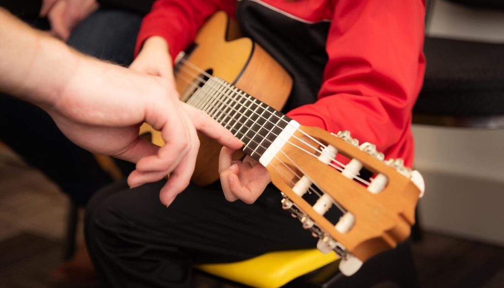 guitar-3957586_1280