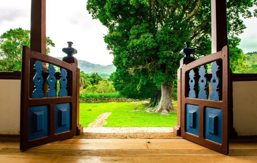 architecture-backyard-balcony-1038260-816x520 architecture-backyard-balcony-1038260-816x520