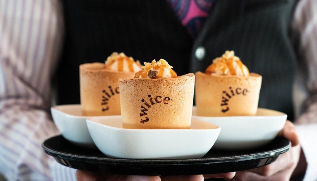 air-new-zealand-edible-coffe-cups-FT-BLOG1219