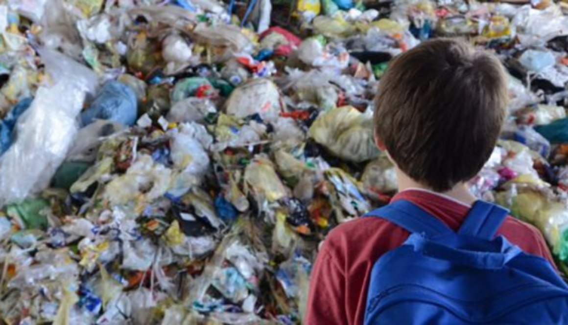 billions-dollars-online-clothing-returns-landfill