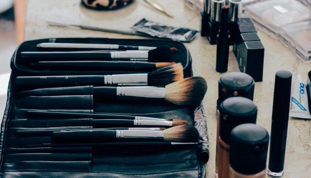 make-up-kit e coli superbug
