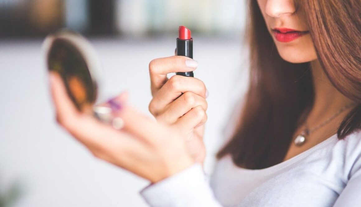 lipstick-791761_1280