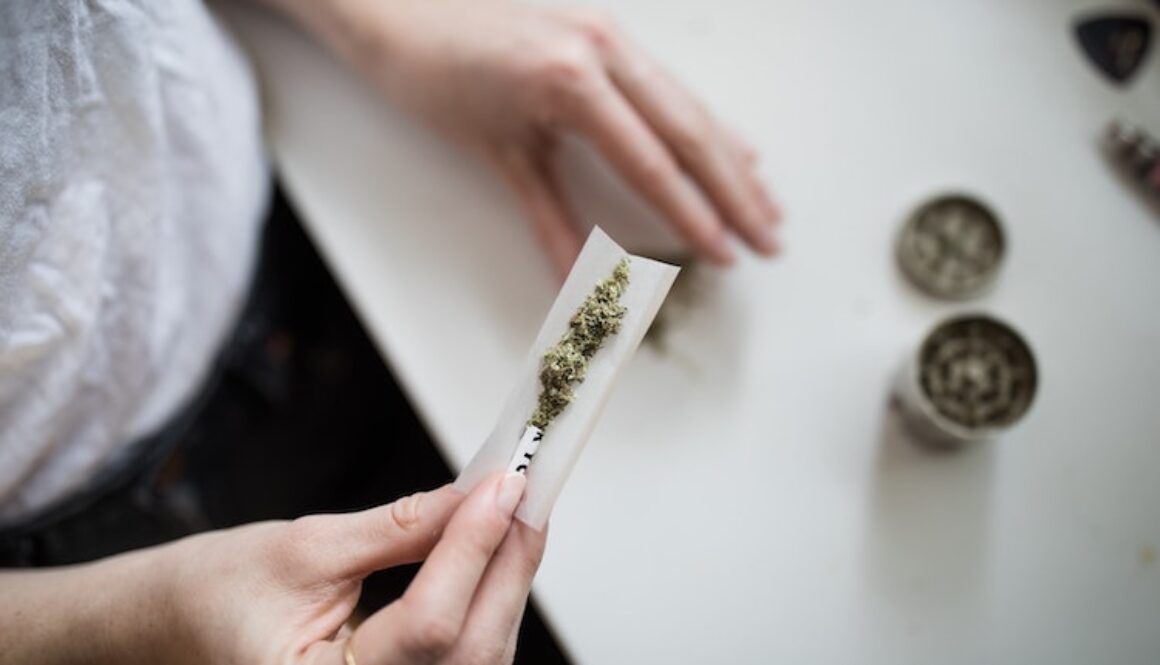Rolling-a-Joint