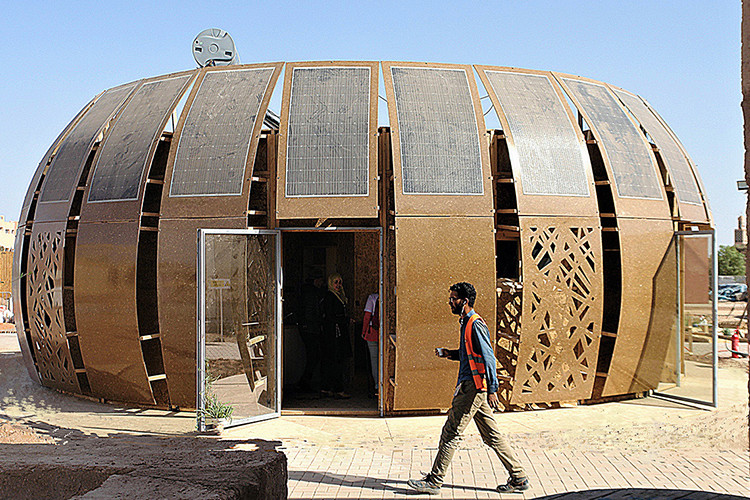 moroccan-students-build-off-grid-hemp-house-made-almost-entirely-from