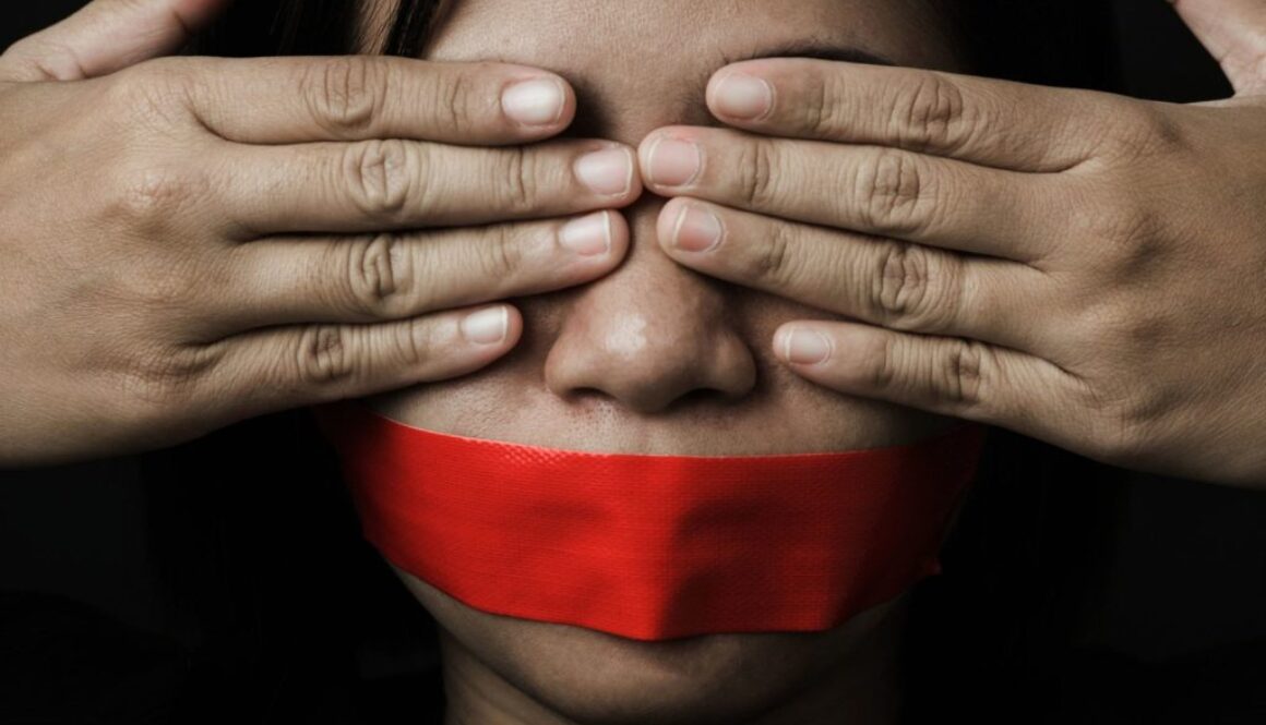 canada doctors censorship aier