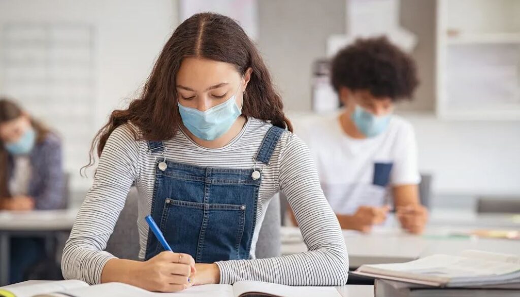 mask student