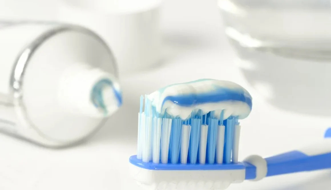 toothpaste-3067569_960_720