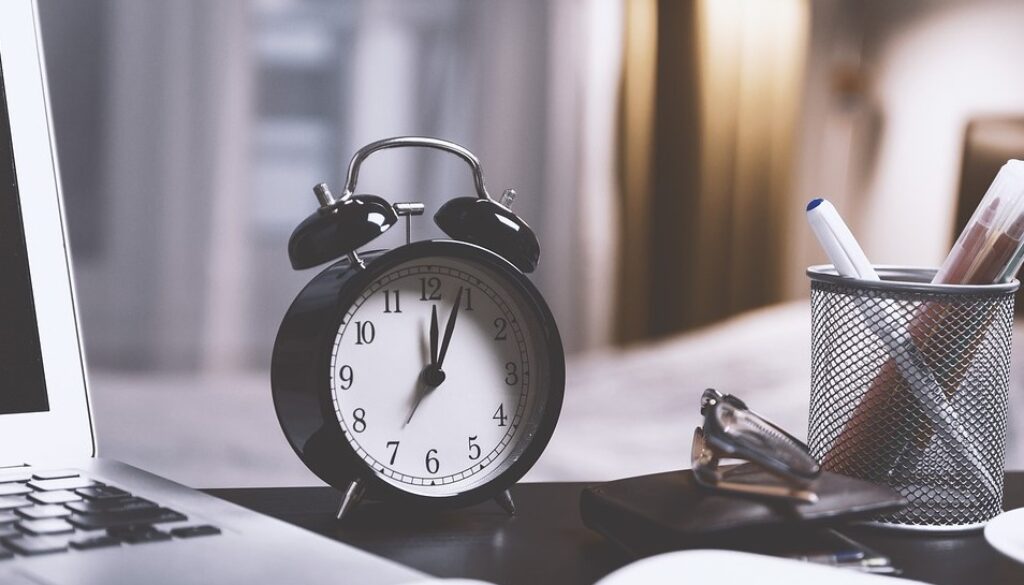midnight clock pix