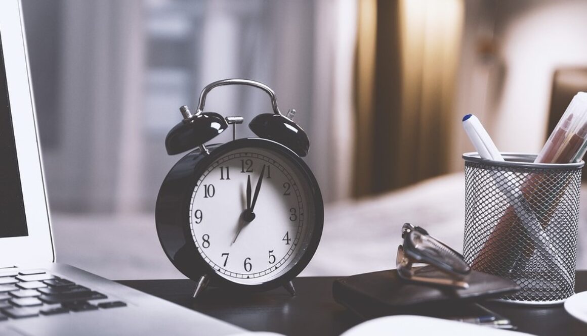 midnight clock pix