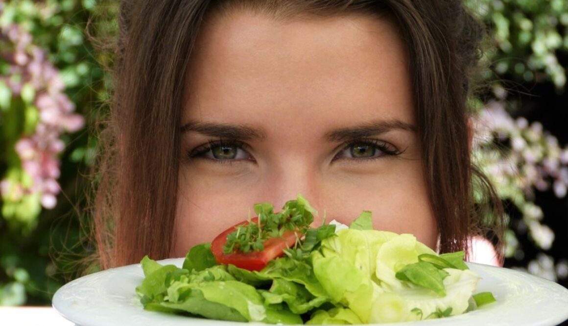 vegetarian woman pixa