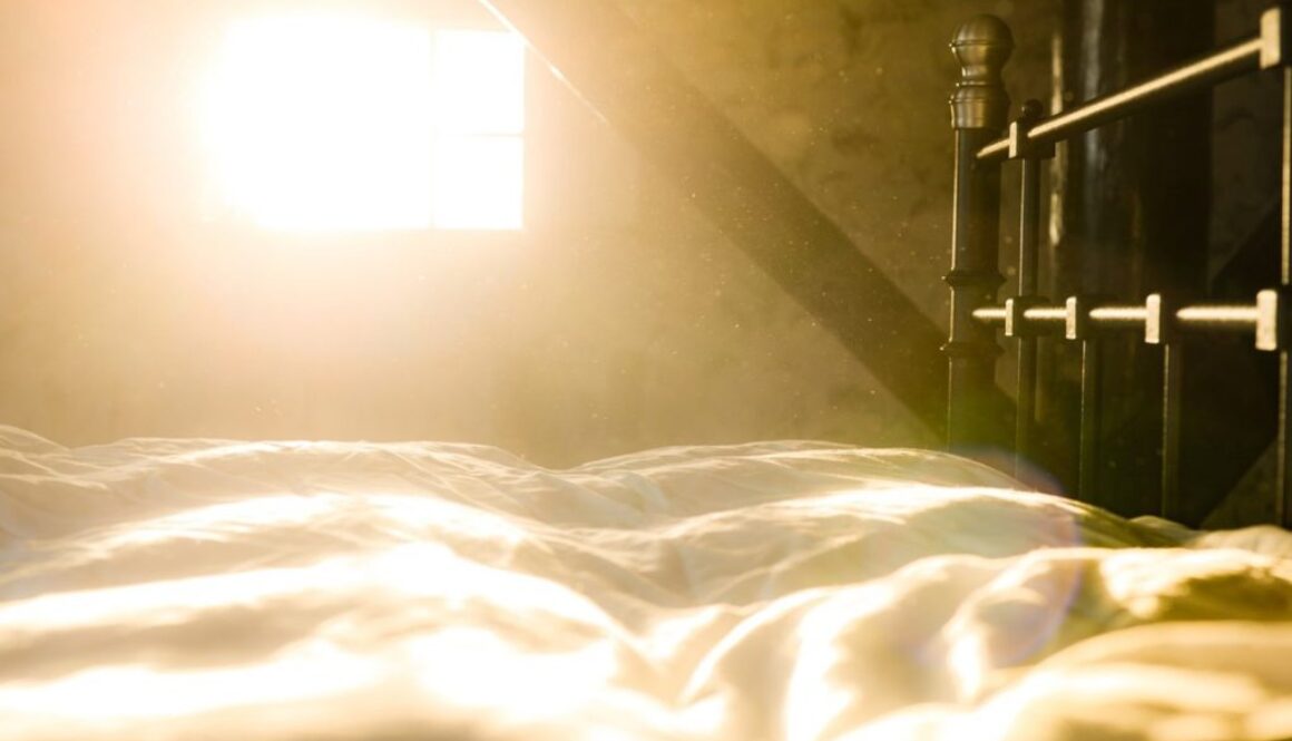 wake up early pixa