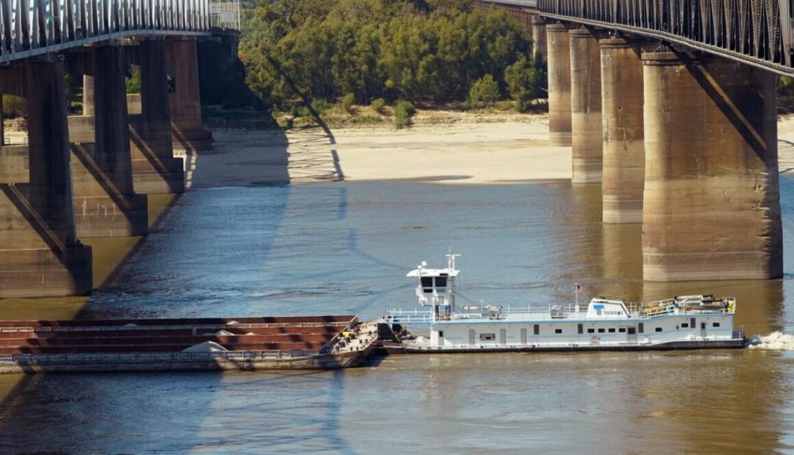 barge_1