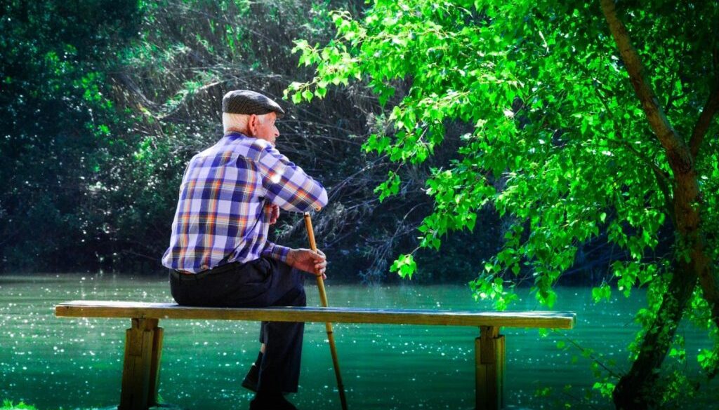meditation elderly man pixa
