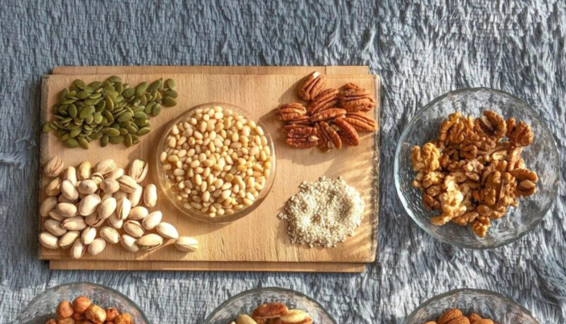 nuts unsplash zh