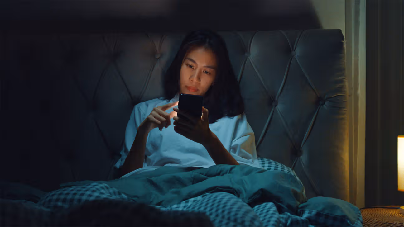 female-bed-smartphone-1296x728-header-1296x729 female-bed-smartphone-1296x728-header-1296x729